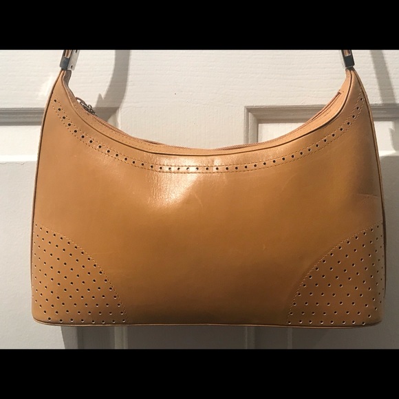 Stuart Weitzman Tan Patent Leather Shoulder Bag - Picture 3 of 6